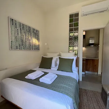 Apartment C1 Tsimiski
